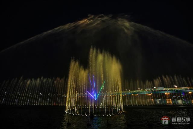 莒縣沭河濕地公園，上演激光水幕音樂噴泉，真是太棒了